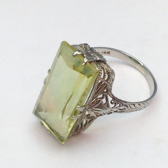 Estate Jewelry - Oro Verde 14K White Gold Antique w/ Filigree Ring